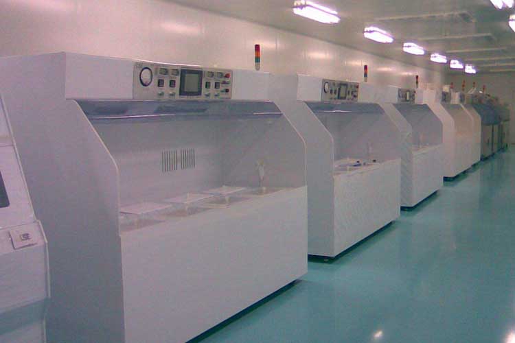 1530866246584915.jpg 半导体生产车间.jpg