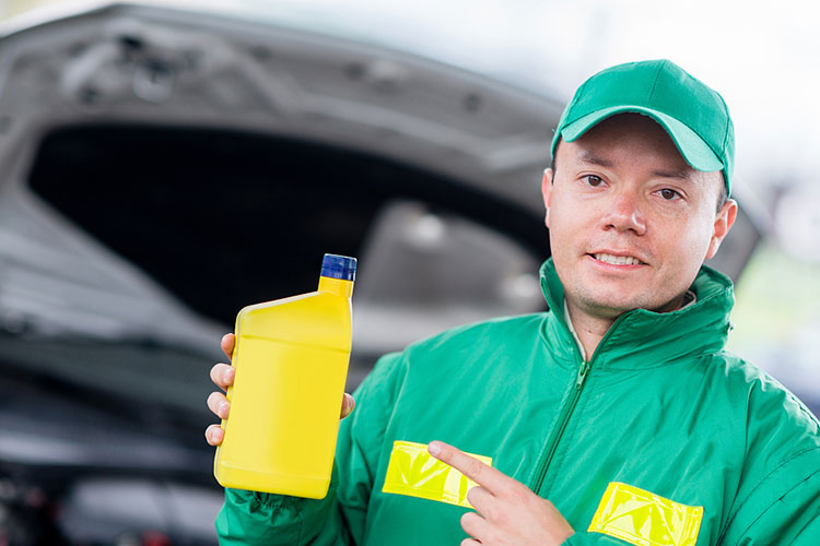 1527478058897889.jpg 油站工作人员.jpg