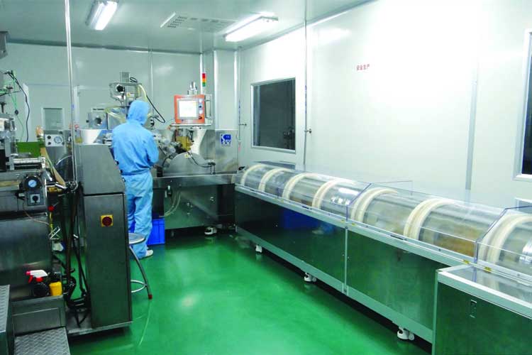 1531270714227806.jpg 胶囊生产车间.jpg